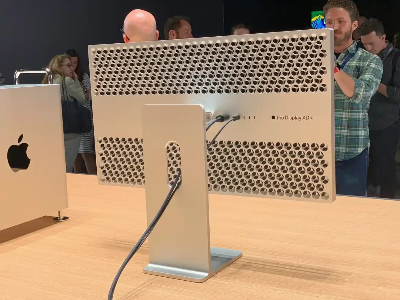 Apple Studio Display XDR: Yüksek Kalite Monitör ve Kullanım Sınırlamaları