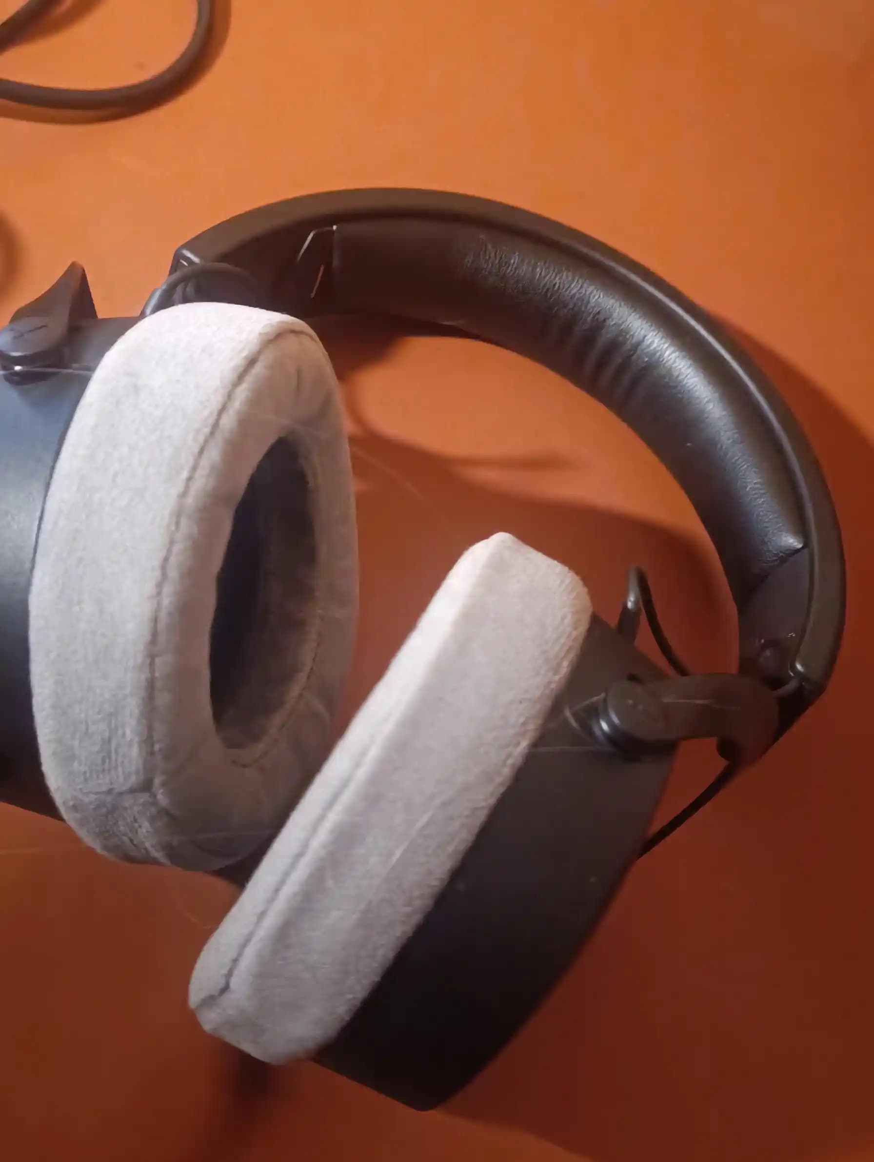 Kulaklık Tasarımında Saç Çekilmesi ve Kellik Sorunlarının İncelenmesi