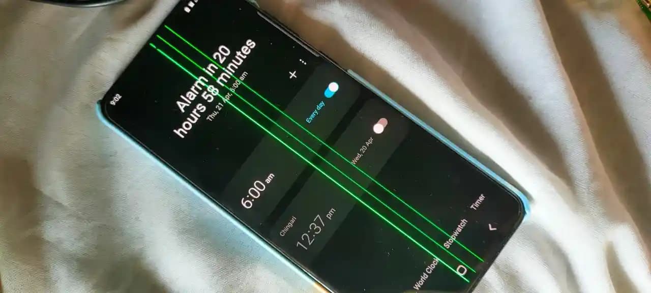Samsung Yeşil Çizgi Sorunu: Tayvan'daki 2,427 Kullanıcı Verisi ile Sistematik Arıza Analizi