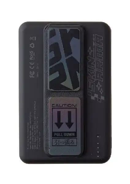 Skinarma Standlı Magsafe Siyah Powerbank Günlük Kullanım İçin Yüksek Kapasiteli ve Şık Tasarımlı