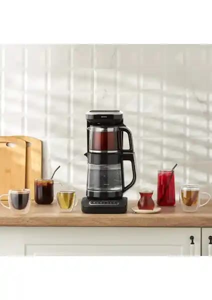 Karaca Robotea Pro 4 in 1 Konuşan Cam Çay Makinesi ile Tefal Magic Tea XL Karşılaştırması