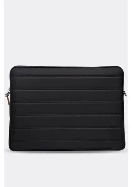 Morca Laptop Kılıfı ve Çanta Karşılaştırması: Tasarım, Malzeme ve Kullanım Özellikleri