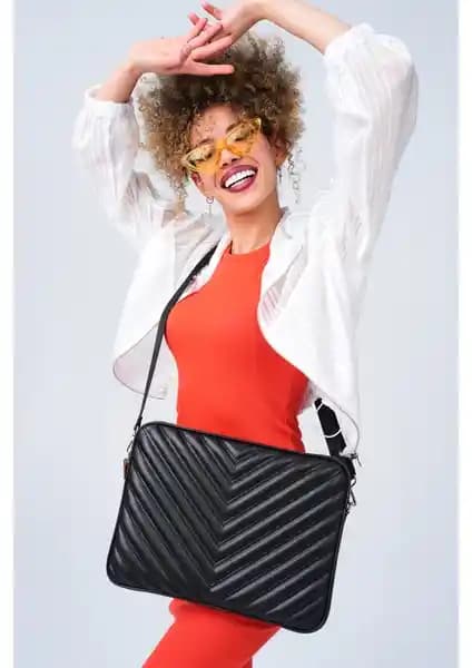 Morca ve Yongtai Dizüstü Bilgisayar Çantası Karşılaştırması ve Özellikleri