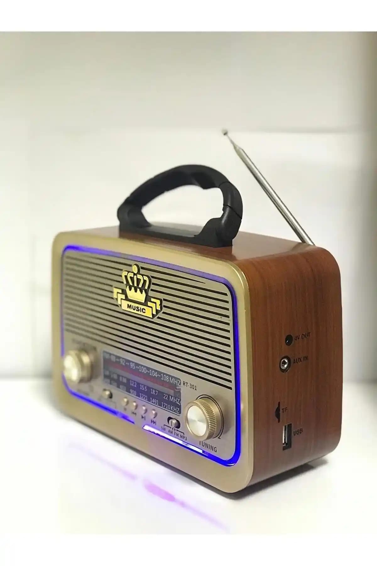 Ataşbey RT-301 ve ROYALTREND Nostaljik Radyo Karşılaştırması