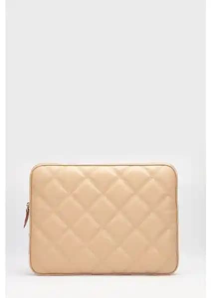 Deridense ve Morca Macbook Air Pro 13 & 14 İnç Laptop Kılıfları Karşılaştırması