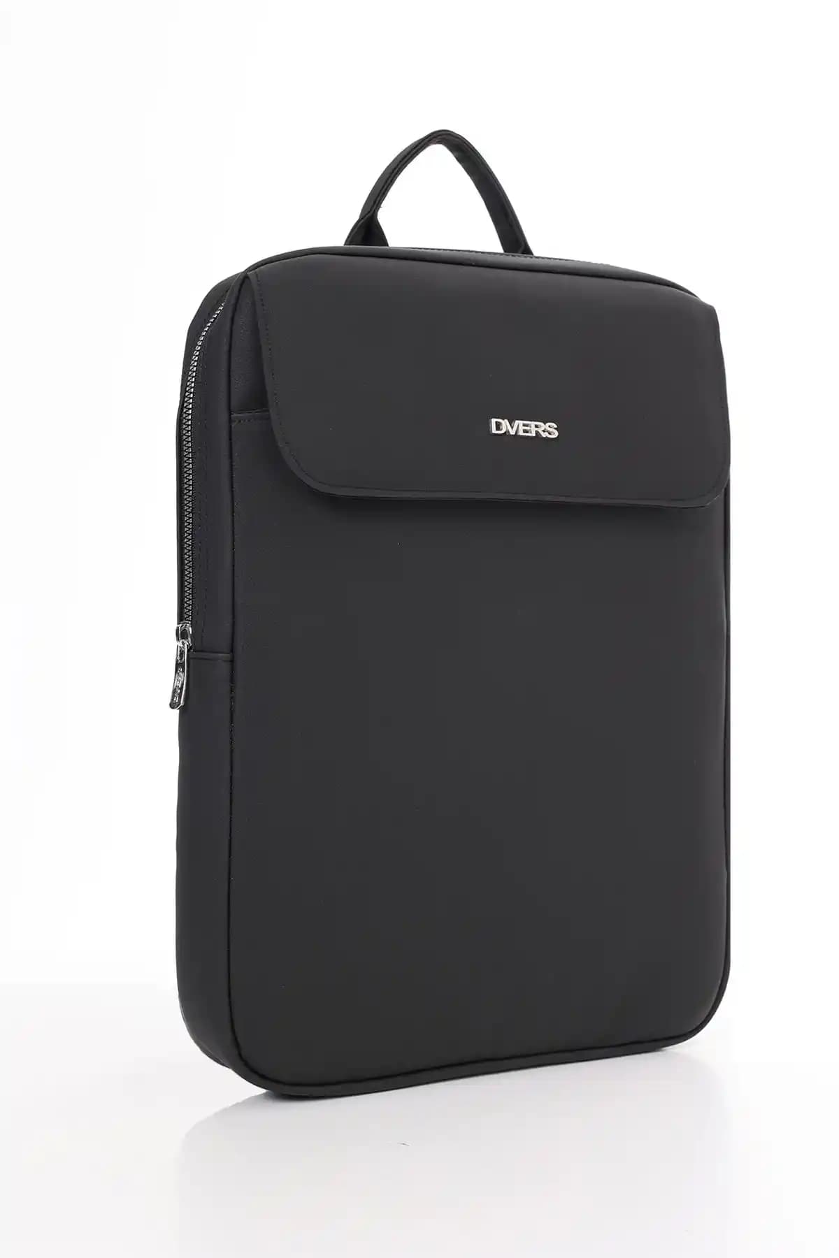 D'VERS ve Mila Classone Laptop Sırt Çantaları Karşılaştırması ve Özellikleri