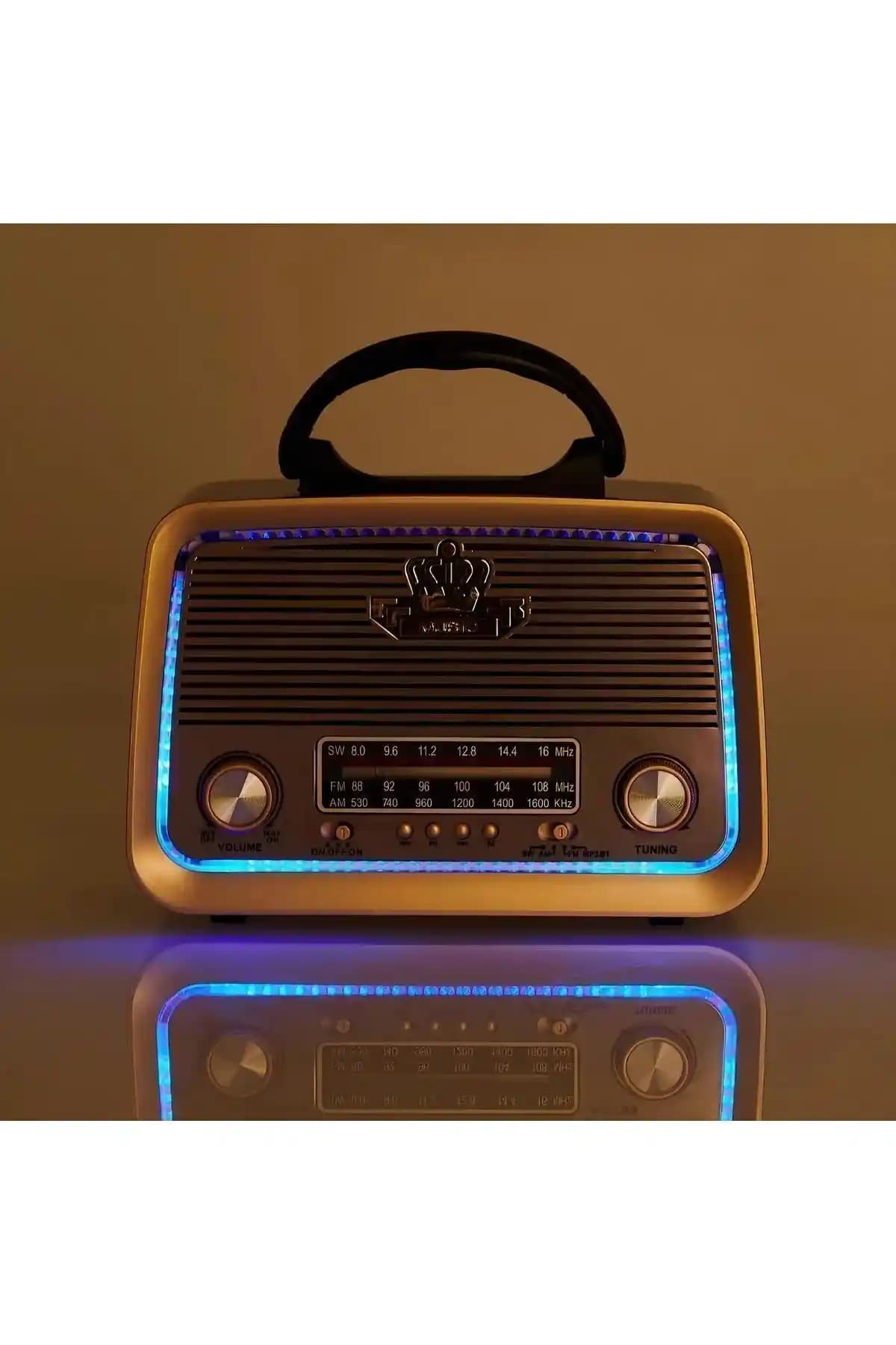 Genel Markalar 301 ve kar-bul Rt-310bt Nostalgik Bluetooth Radyoları Karşılaştırması