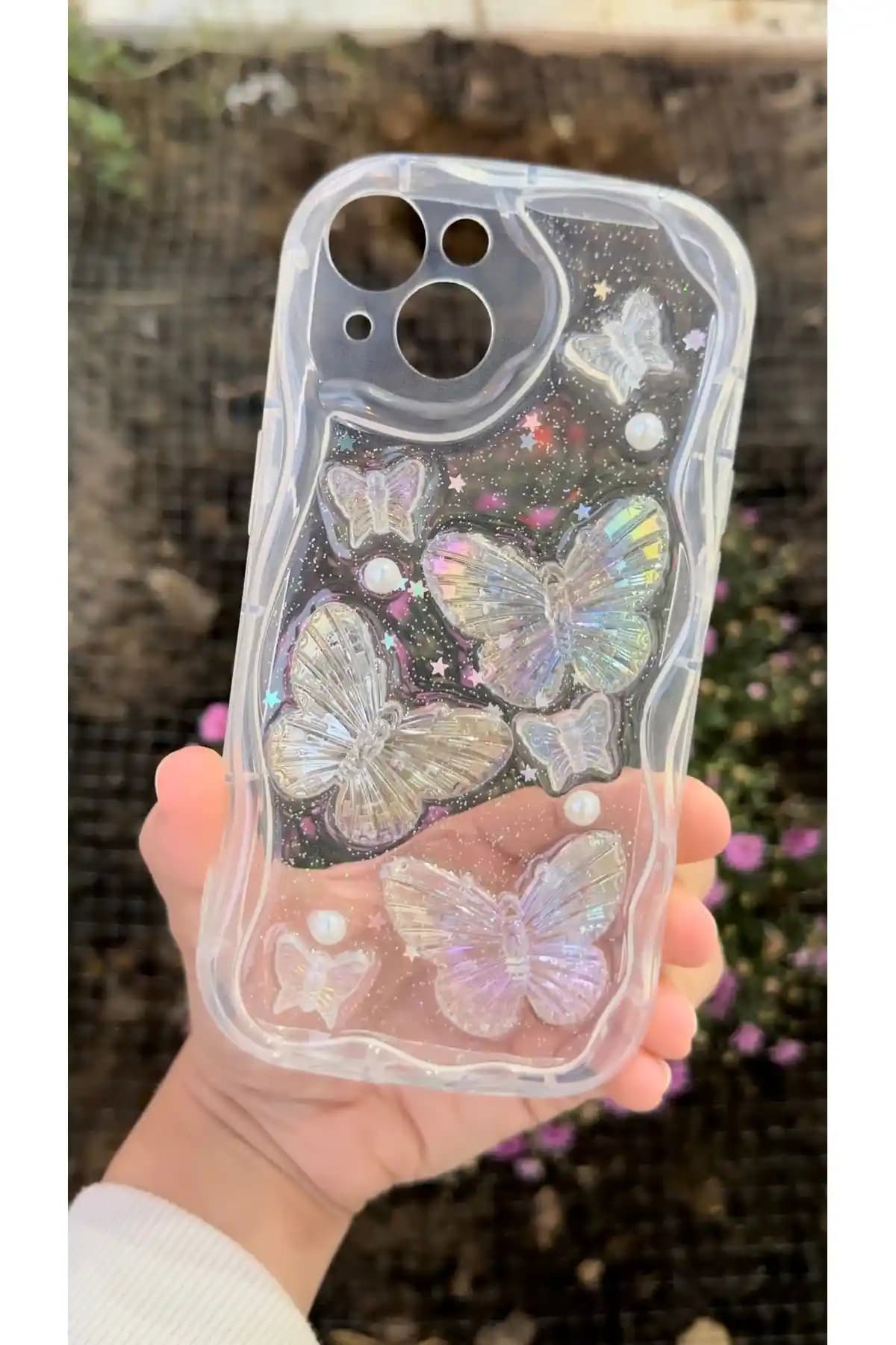 iPhone 13 ve 14 için 3D Kabartmalı Kelebek İnci Hologramlı Silikon Kılıf