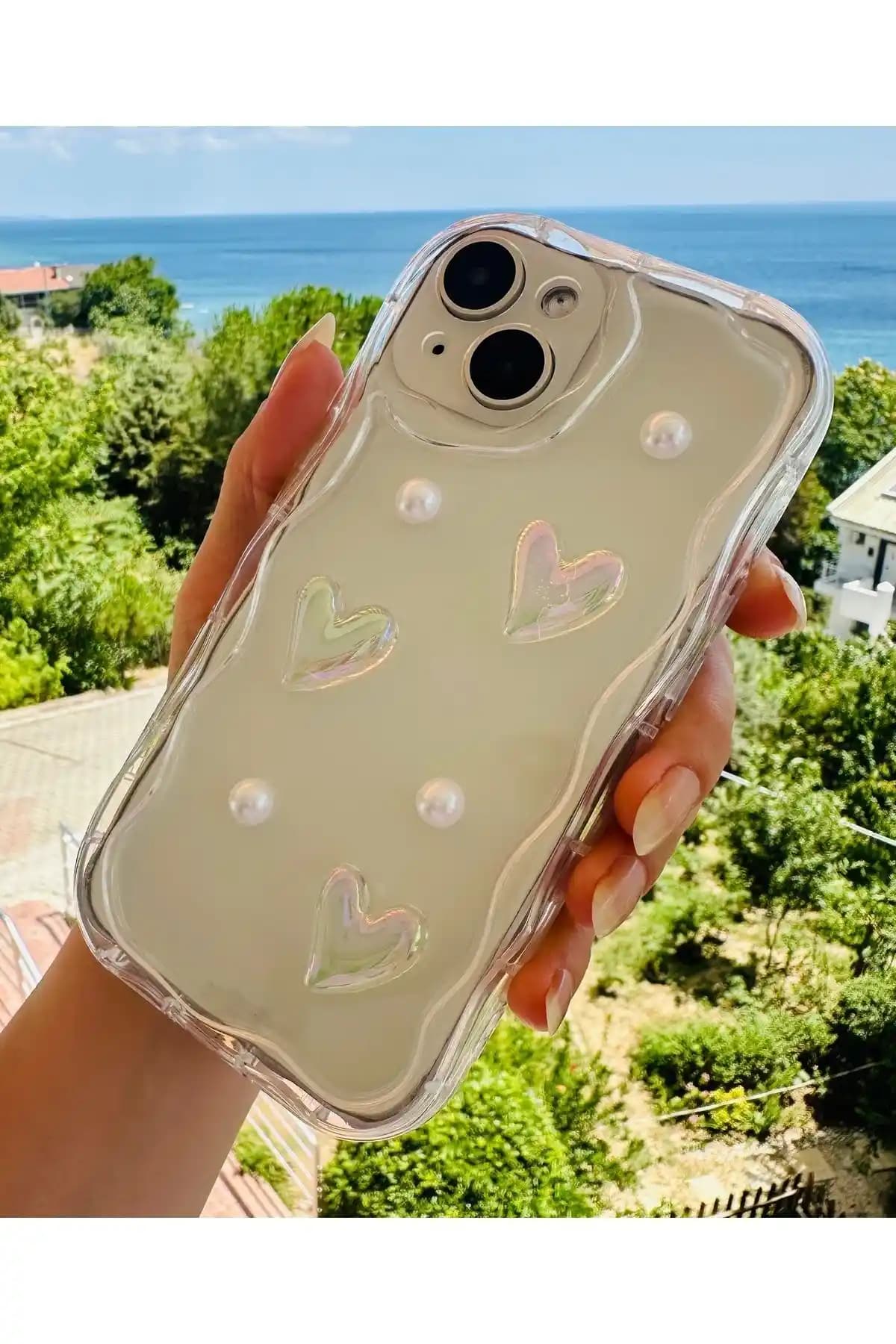 iPhone 14 Plus ve 15 Plus için Kamera Koruma Özelliğiyle Şık Silikon Kılıf