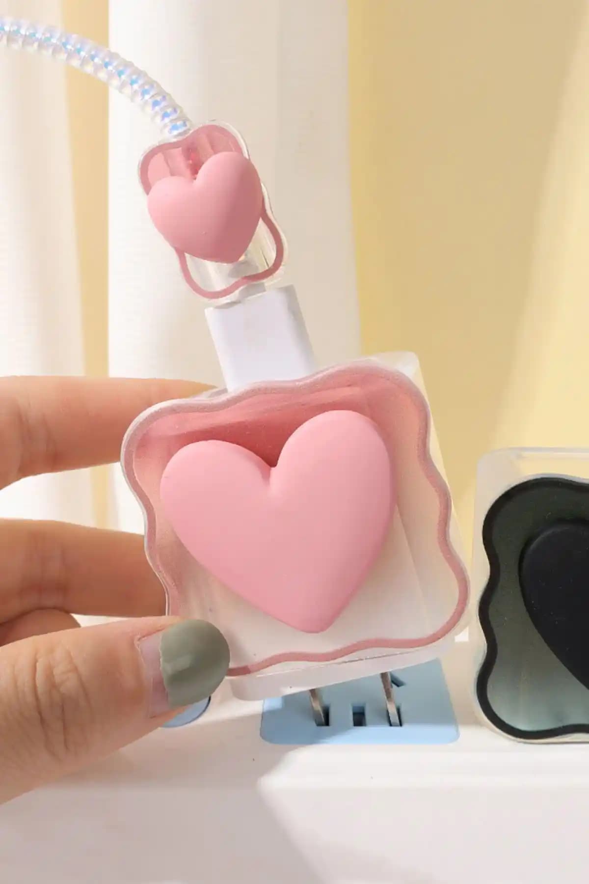 KVK PRİVACY iPhone 18W/20W Uyumlu Şarj Kılıfı ve Aksesuar Seti Güvenli ve Şık Tasarım