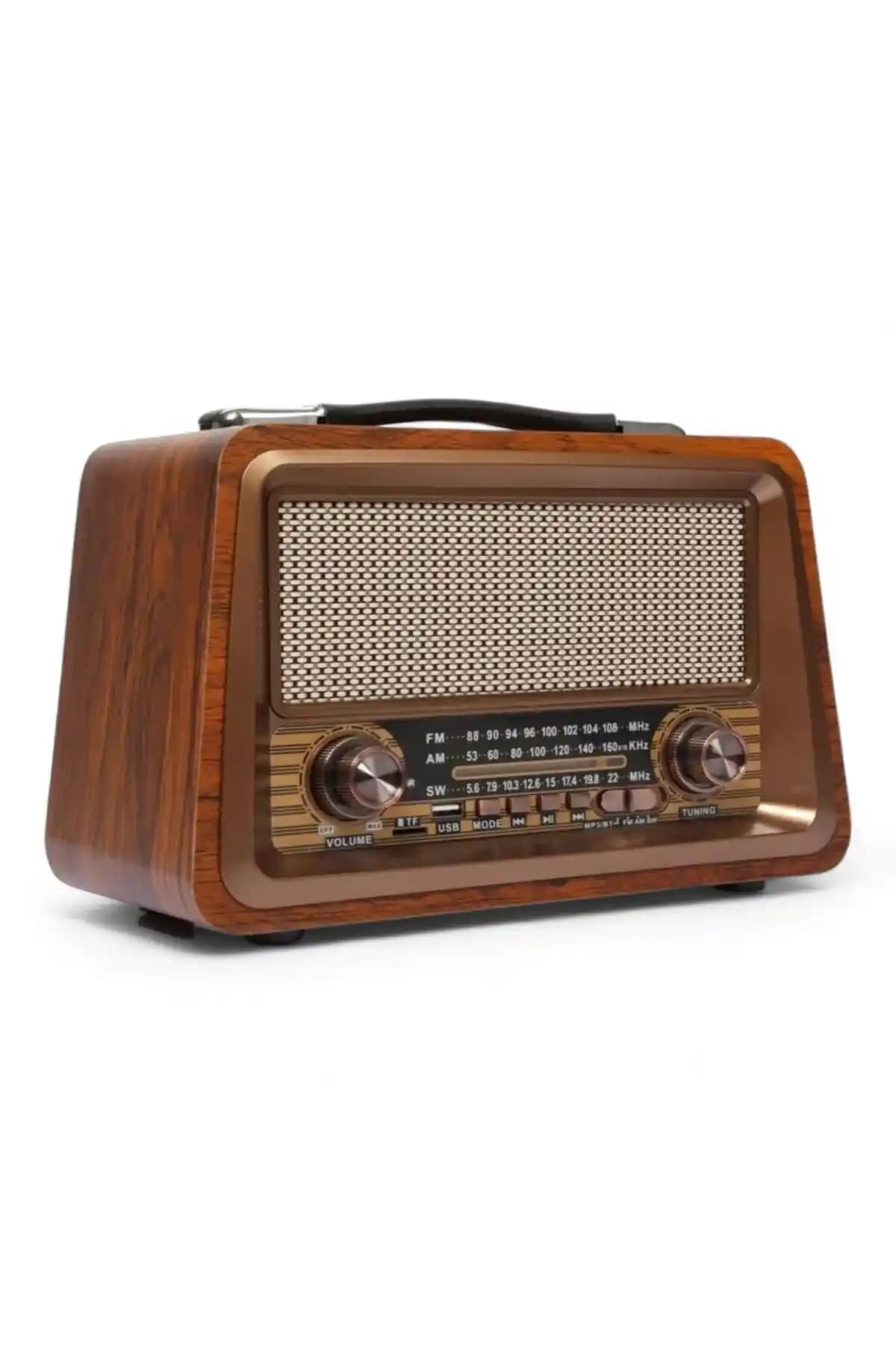 RoyaltTrend ve Zineets Nostaljik Radyo Karşılaştırması: Tasarım ve Özellikler Analizi