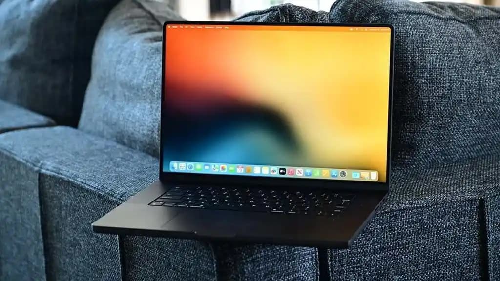 Apple'ın Uygun Fiyatlı MacBook Modelinin Amaçları ve Kullanıcı Beklentileri