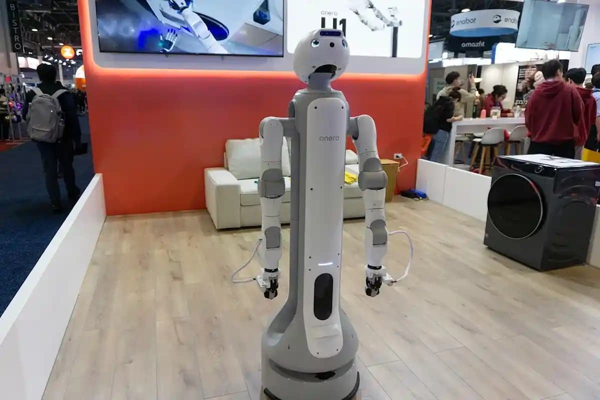 SwitchBot'un CES'teki Çamaşır Robotu: İşlevsellik, Zaman ve Maliyet Analizi