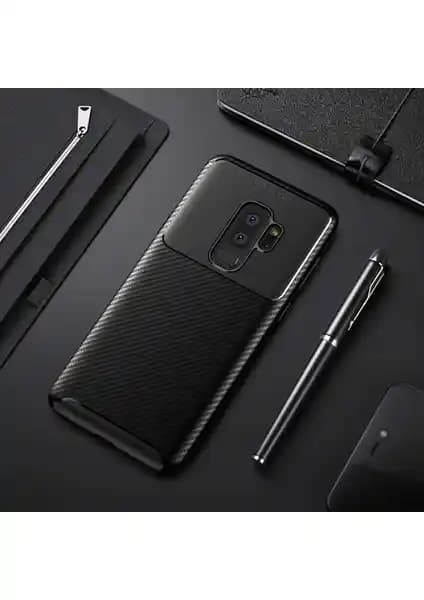 Samsung Galaxy S9 Plus için Şık ve Koruyucu Karbon Fiber Desenli Silikon Kılıf