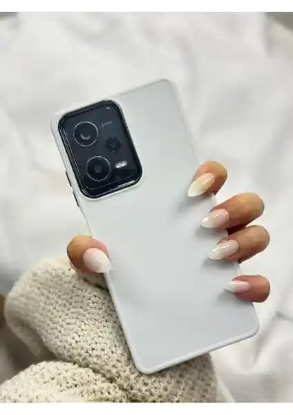 Vip Kılıf Redmi Note 12 Pro: Şık Tasarım ve Güçlü Koruma Sunan Modern Kılıf