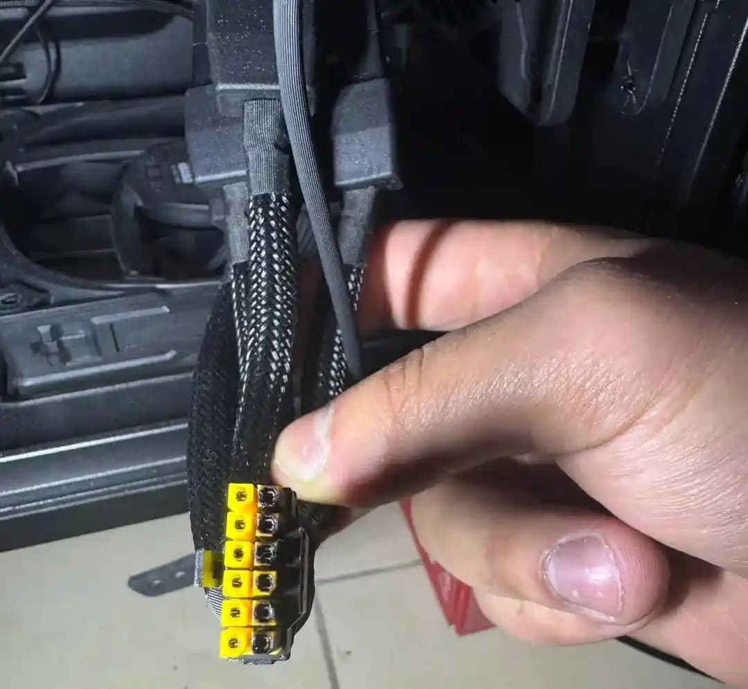 Nvidia RTX 5090 ve 12VHPWR Konektörlerinde Güç Dağıtımı ve Tasarım Sorunları