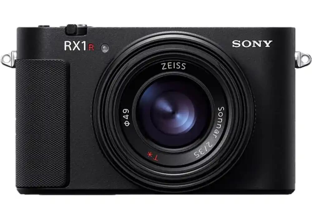 Sony RX1R III: 61MP Sabit Lensli Kompakt Kamera ve Piyasa Değerlendirmesi
