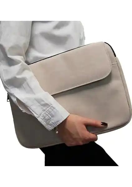 D'Vers ve Lenovo 15.6 İnç Bilgisayar Çantası Karşılaştırması ve Özellikleri