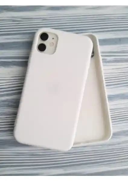 iPhone 11 ve iPhone 14 İçin Silikon Kılıf Karşılaştırması ve Kullanıcı Yorumları