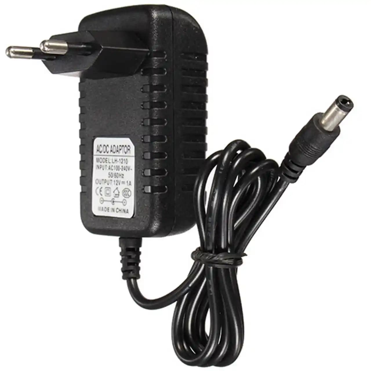 12V 1A Adaptörler: Elektronik Cihazlar İçin Güvenilir ve Uygun Güç Kaynağı Seçenekleri