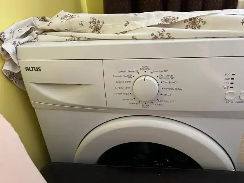 Altus 5 kg Elektronik Çamaşır Makinesi: Kompakt ve Akıllı Yıkama Çözümü