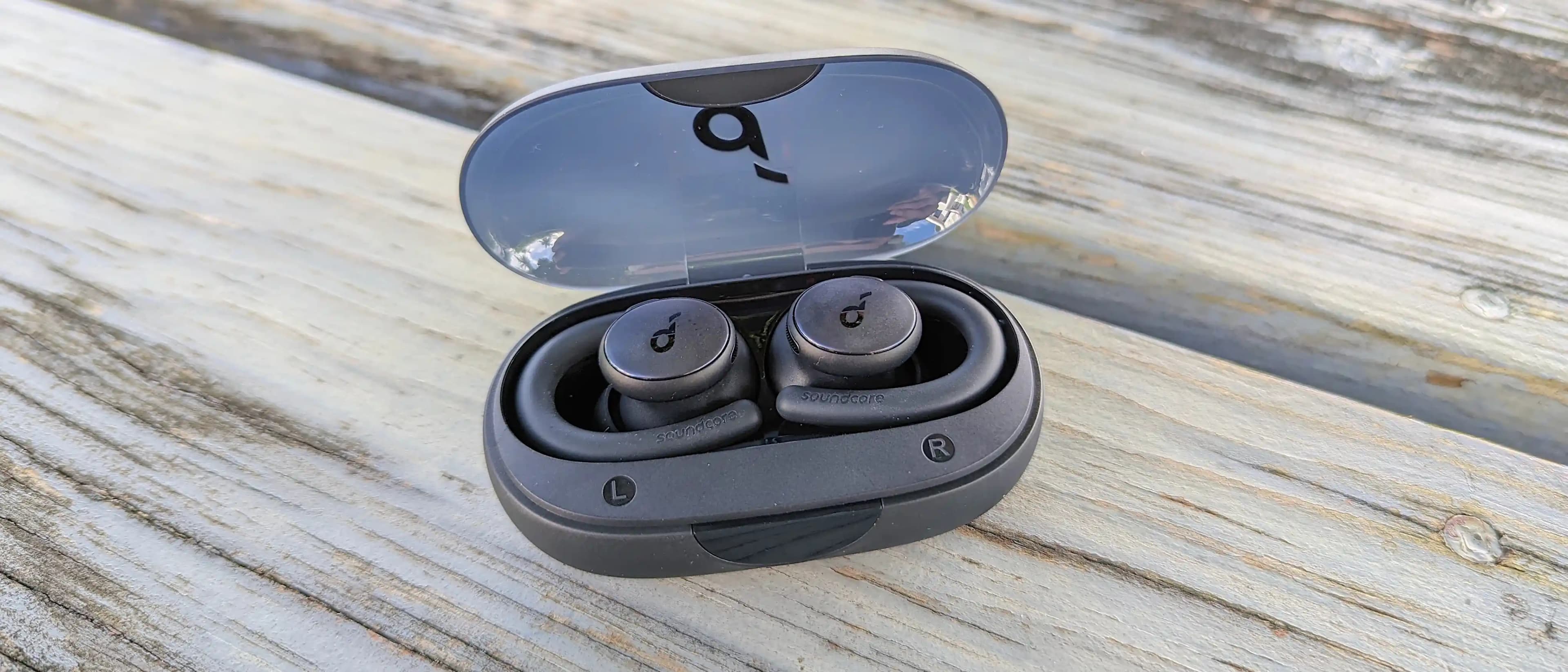 Anker Soundcore Sport X10: Dayanıklı Tasarımı ve Üstün Ses Kalitesiyle Spor Kulaklıkları