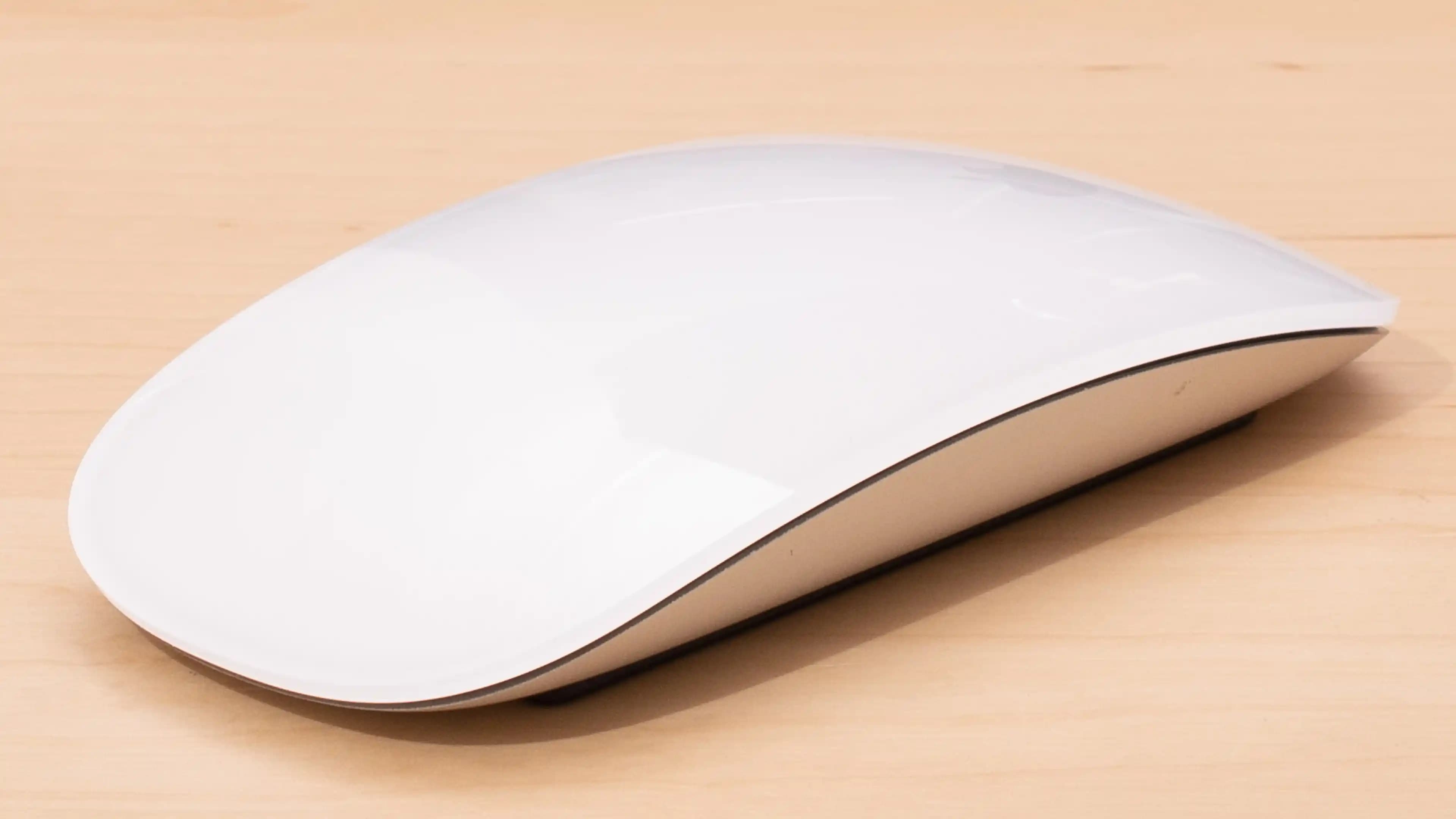 Apple Magic Mouse 2: Kablosuz Tasarım ve Yenilikçi Özelliklerle Modern Kullanıcılar İçin