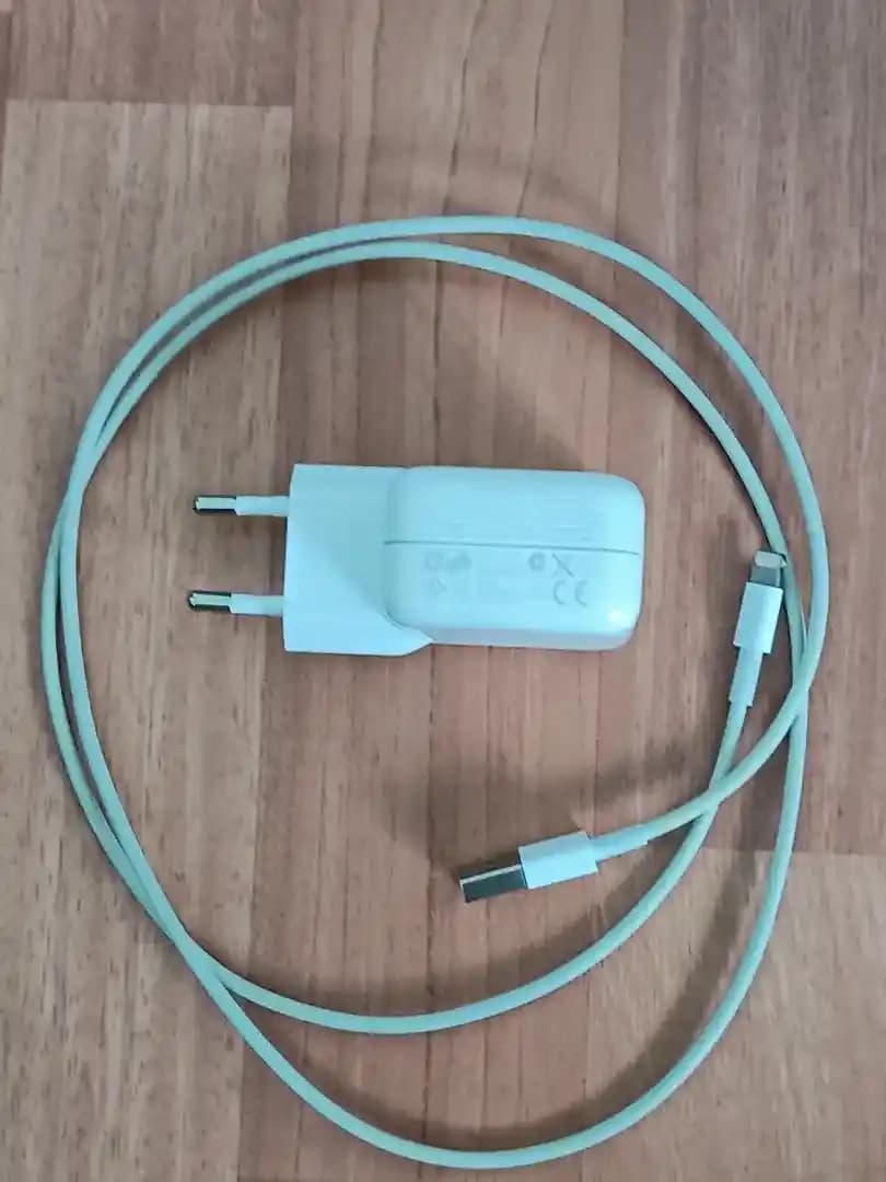 Apple Orijinal Adaptörler: Güvenlik, Performans ve Kalitenin Teminatı