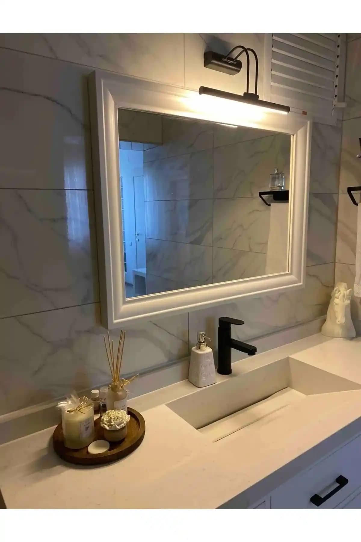 Banyo Dolap Üstü Aplikleri ile Modern ve İşlevsel Banyo Dekorasyonu Rehberi