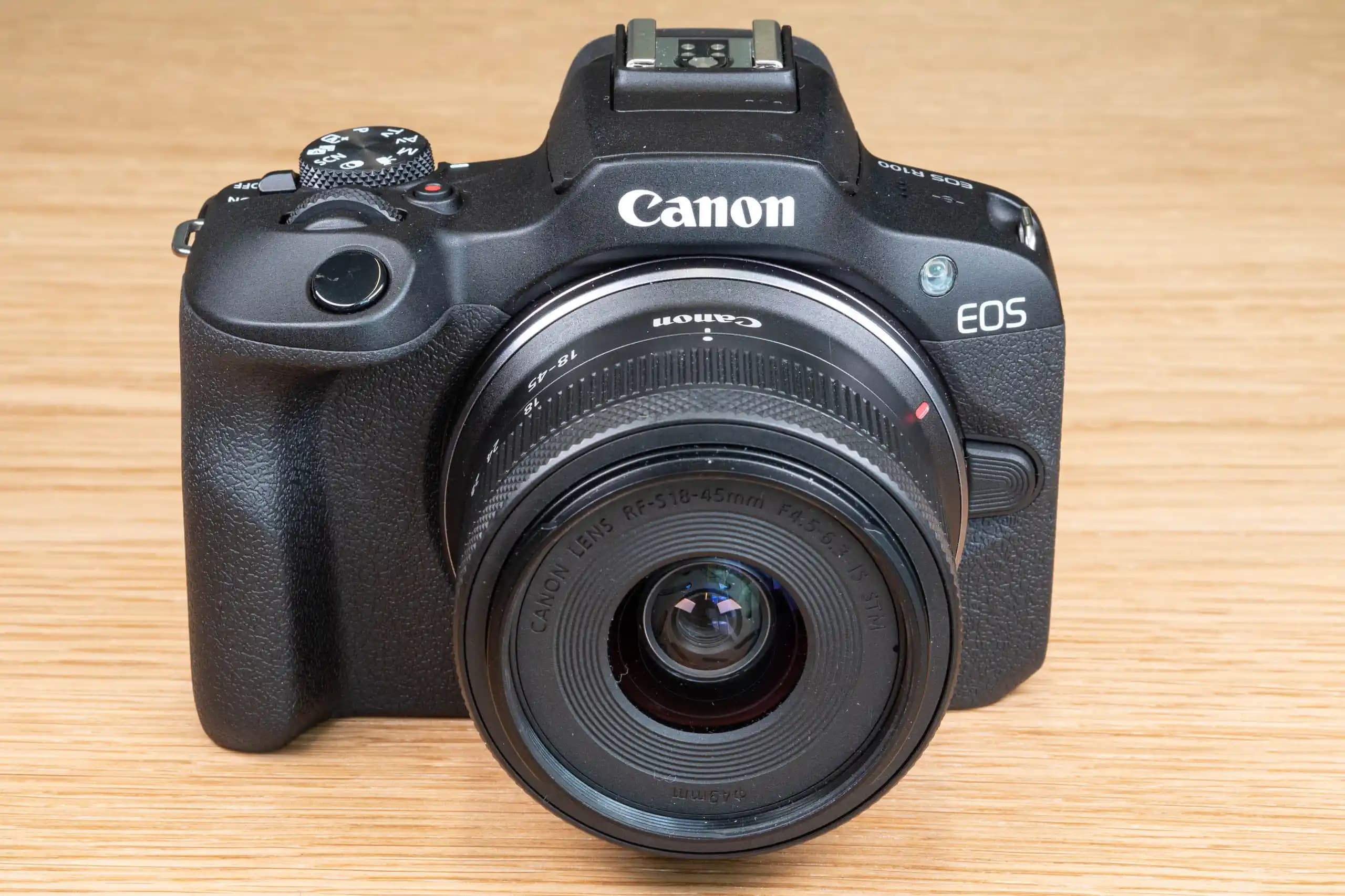 Canon EOS R100 Giriş Seviyesi Aynasız Kamera: Yüksek Performanslı ve Uygun Fiyatlı