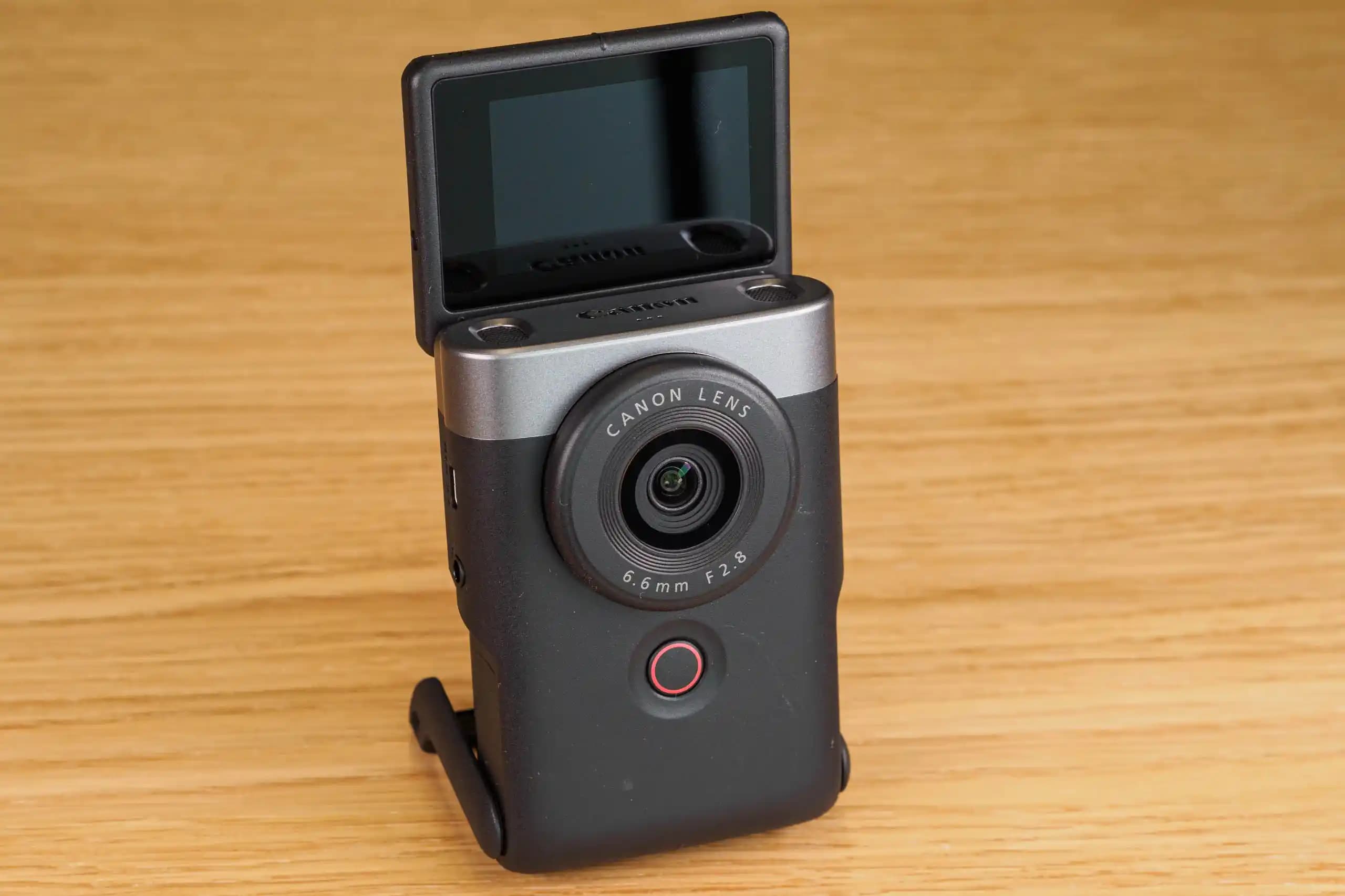 Canon PowerShot V10: Taşınabilirlik ve Yüksek Kalitenin Birleşimiyle Yeni Nesil Vlog Kamerası