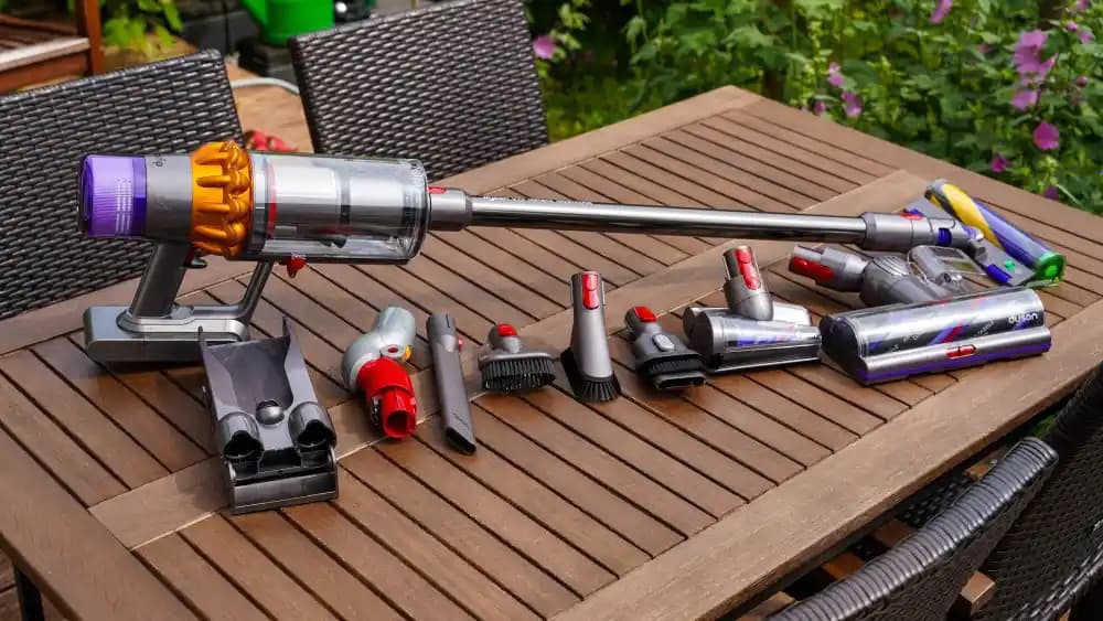 Dyson V15 Detect: Güçlü Emiş ve Lazer Teknolojisiyle Yenilikçi Kablosuz Süpürge