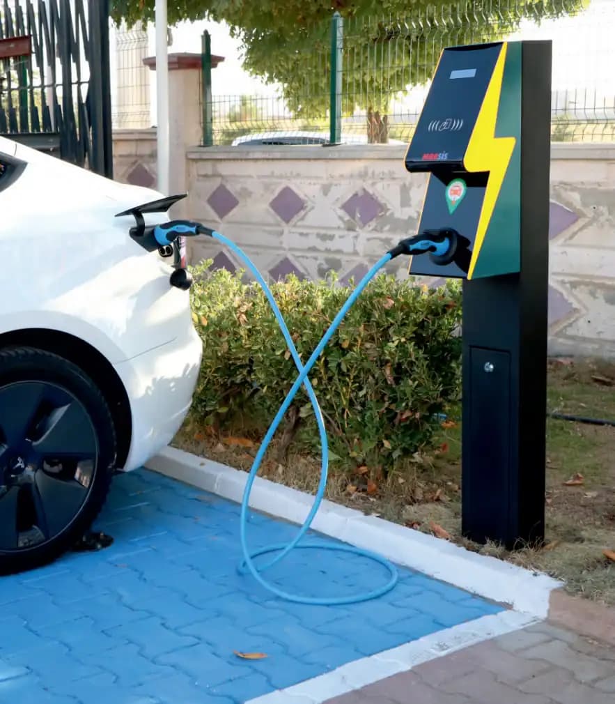 Elektrikli Araç Şarj İstasyonlarının Elektronik Altyapıdaki Rolü ve Geleceği