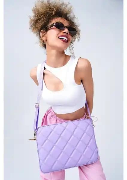 Deridense Macbook Air Pro 13 ve 14 İnç Kapitone Kılıfı Şıklık ve Koruma Bir Arada