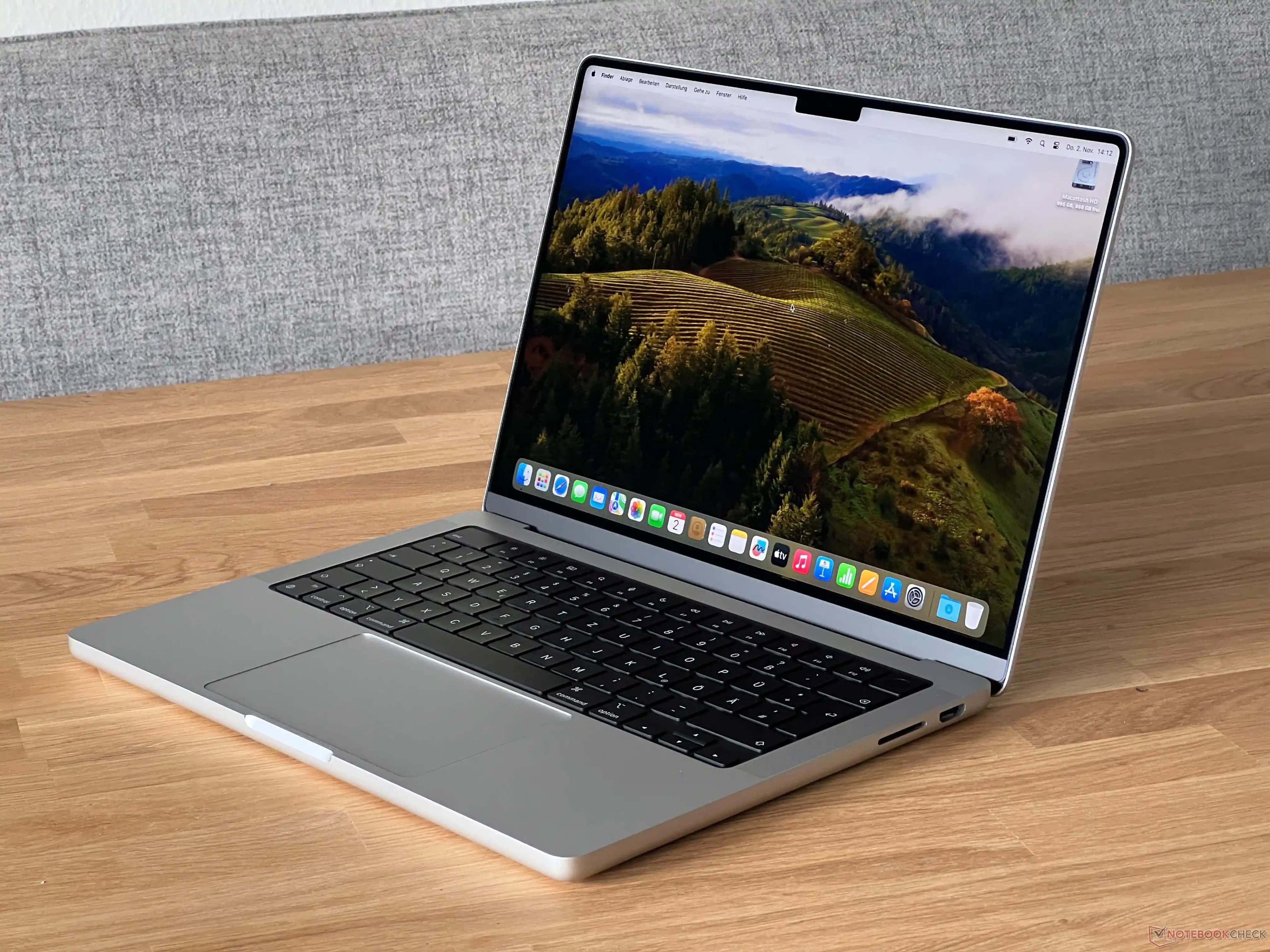 Apple MacBook Serisi: Yenilikler, Modeller ve Performans Analizleri