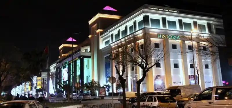 AVM’de Elektronik Perakendeciliğin Evrimi ve Teknosa’nın Sektördeki Yeri