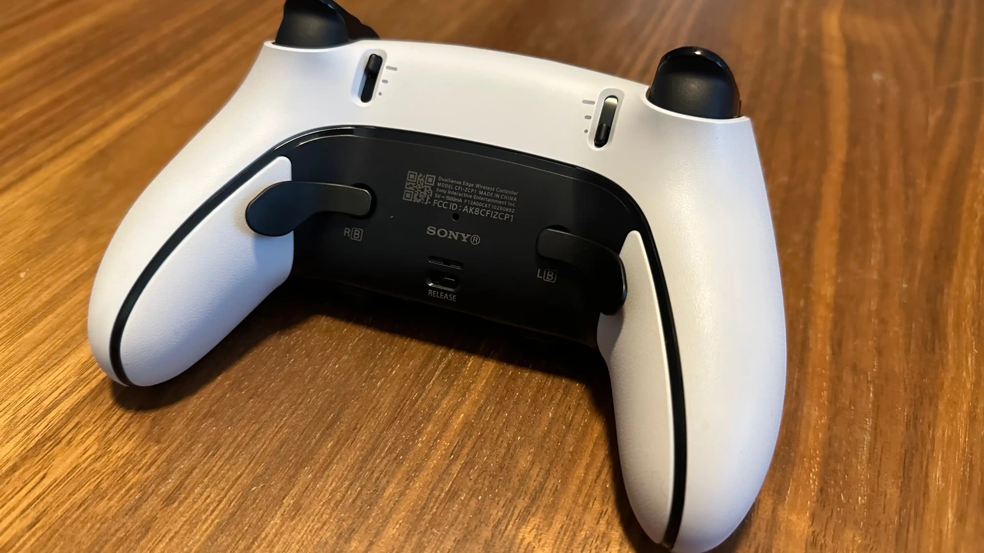 DualSense Edge: PlayStation 5 için Özelleştirilebilir ve Yüksek Performanslı Kontrolcü