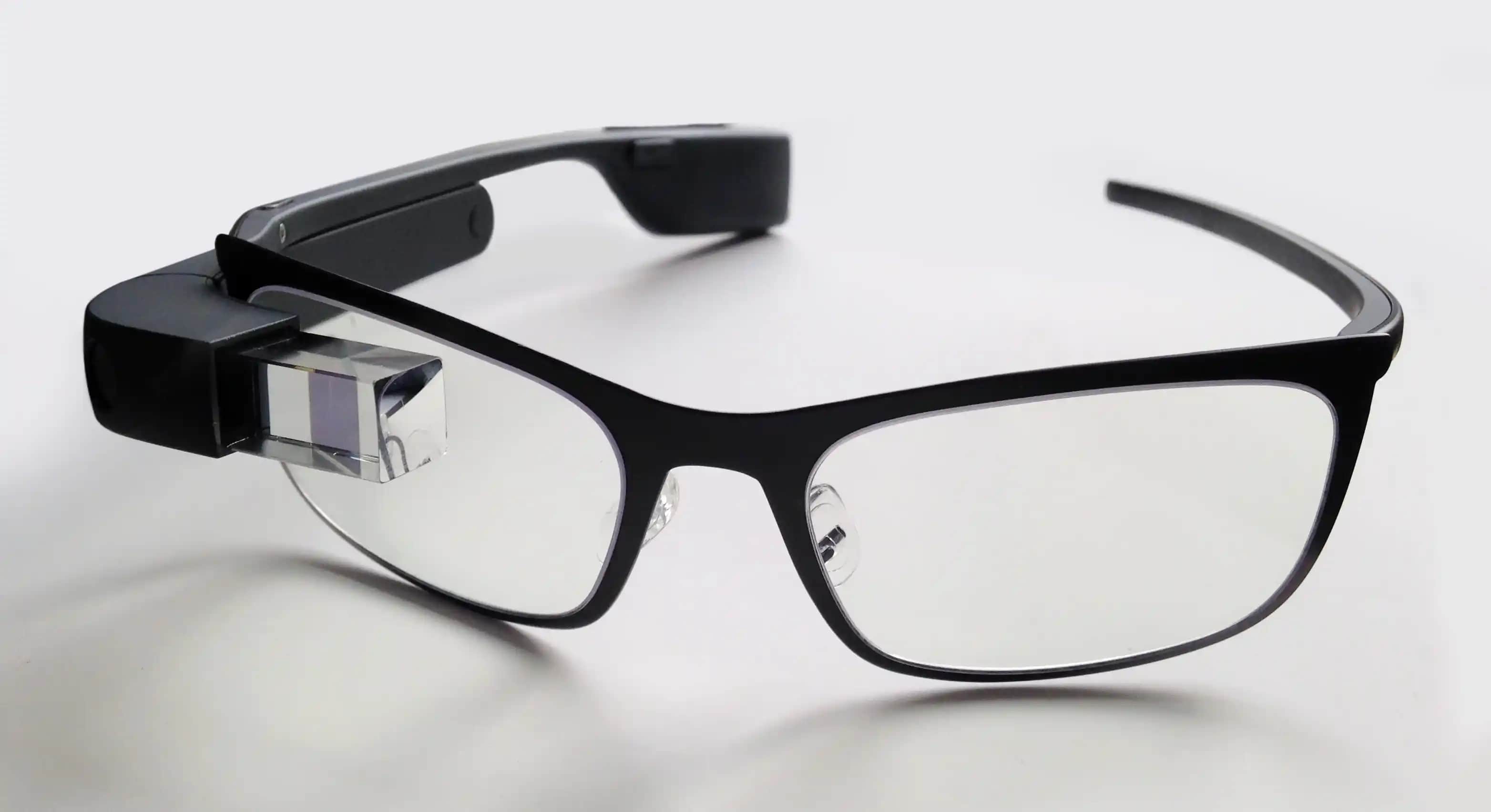 Google Glass ve Giyilebilir Teknolojilerin Geleceği: Özellikleri ve Kullanım Alanları