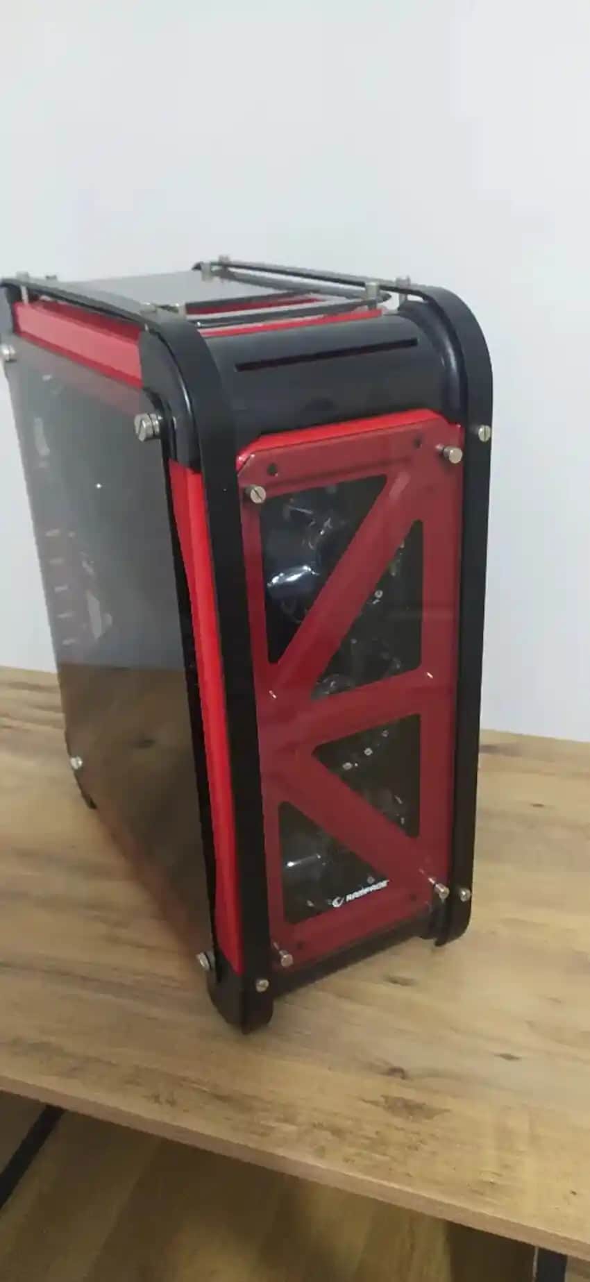 Hazır Sistem Kasaları: Seçim Rehberi ve Elektronik Sektöründeki Yeri