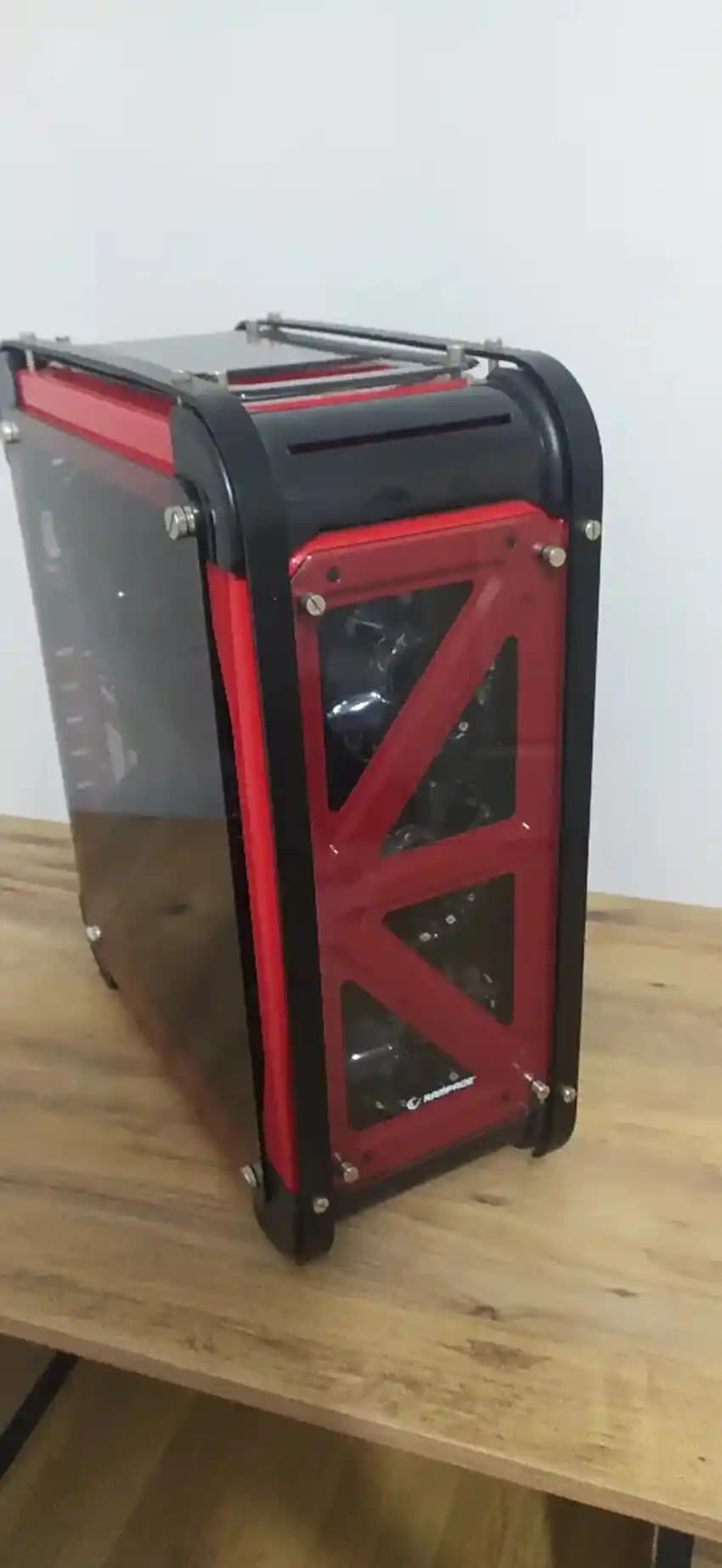 Hazır Sistem Kasaları: Seçim Rehberi ve Elektronik Sektöründeki Yeri