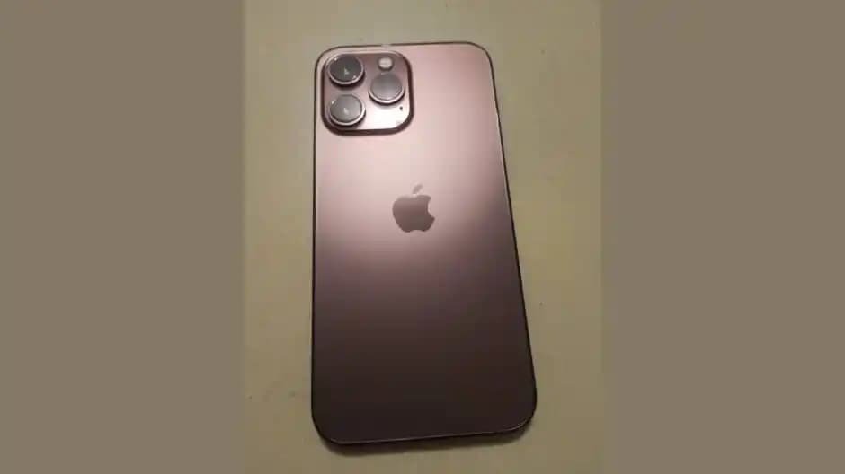 iPhone 13 Pro Pembe: Şıklık ve Performansı Bir Arada Sunan Akıllı Telefon Modeli