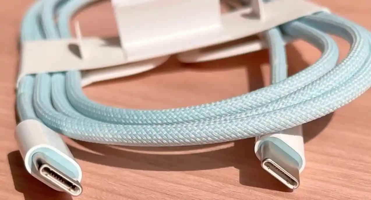 iPhone 15 için En Güncel ve Güvenilir Şarj Kablosu Seçenekleri ve Teknolojik Yenilikler