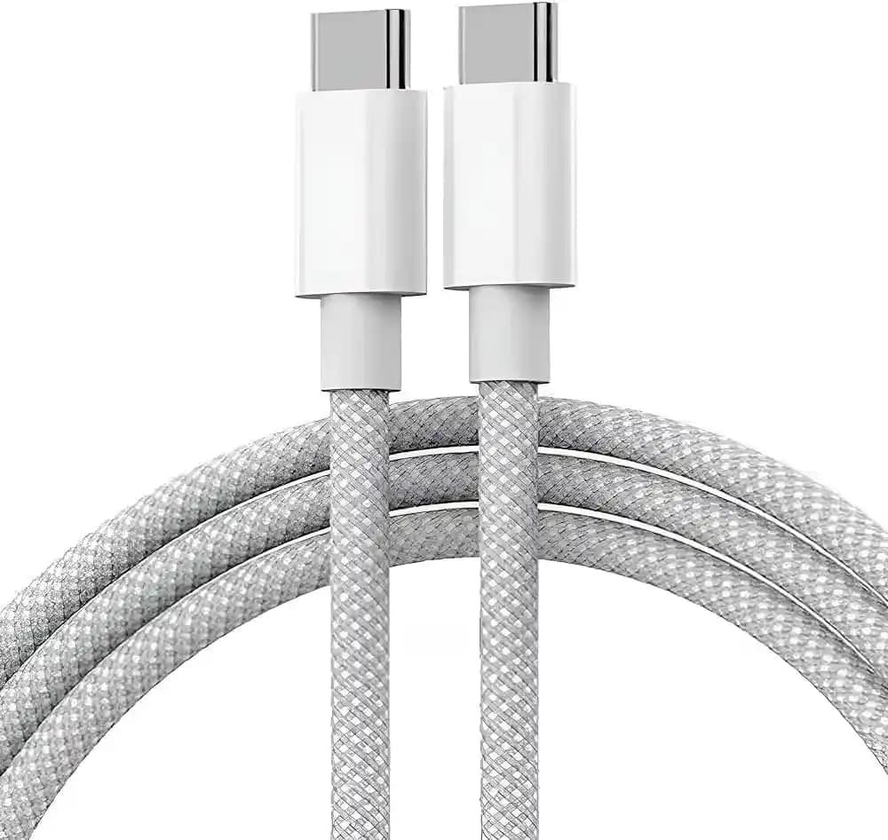 iPhone 15 Pro için En Güvenilir ve Hızlı Şarj Kablosu Seçenekleri Rehberi