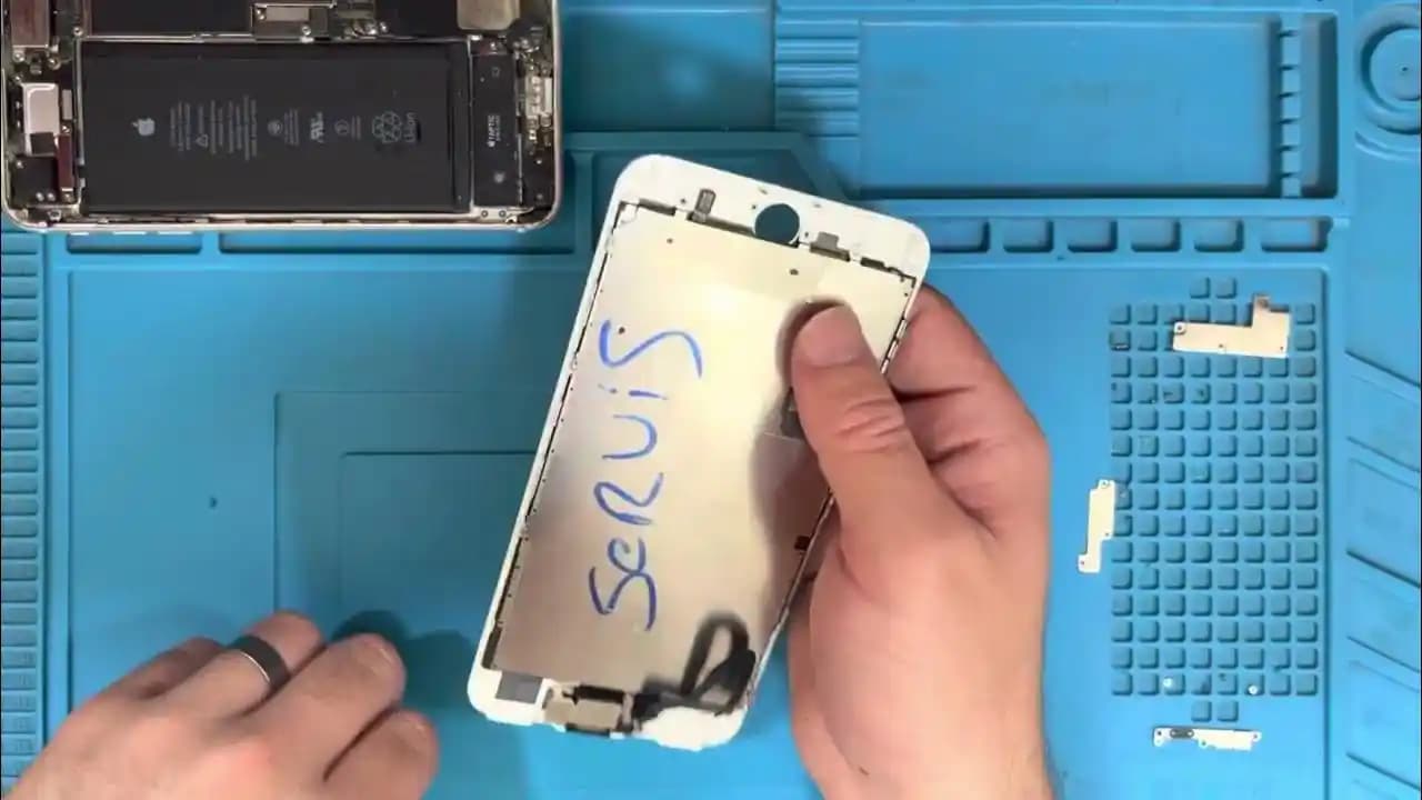 iPhone 7 Orta Tuşu Değişimi: Adımlar, Maliyetler ve Uzman Tavsiyeleri