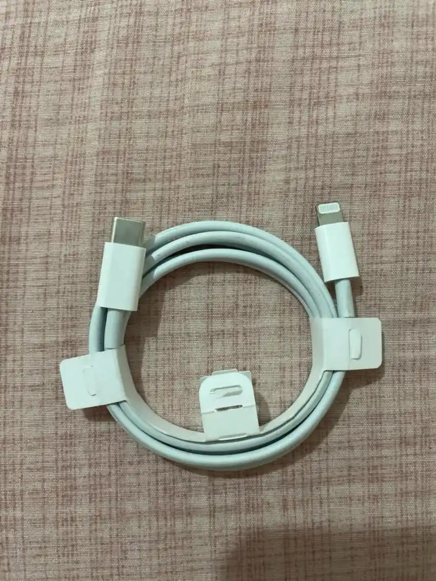 iPhone Orijinal Şarj Kablosu Seçimi ve Güvenli Kullanım İpuçları