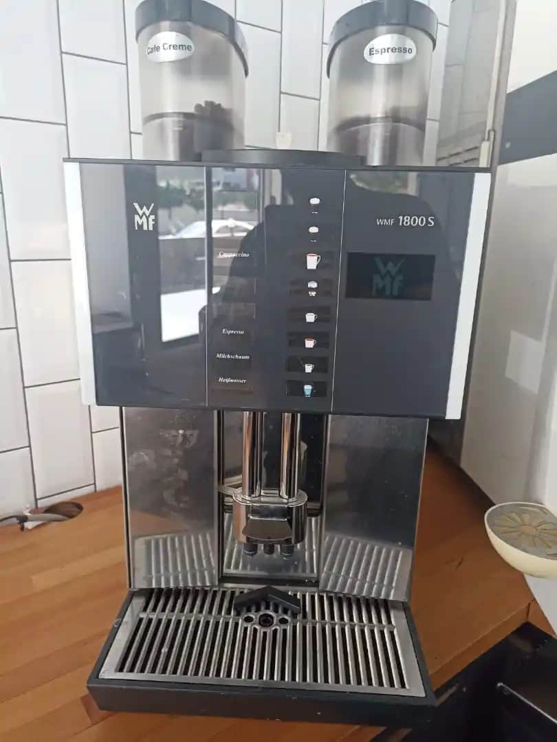 İş Yeri İçin En Uygun Kahve Makinesi Seçenekleri ve Elektronik Teknolojinin Katkıları