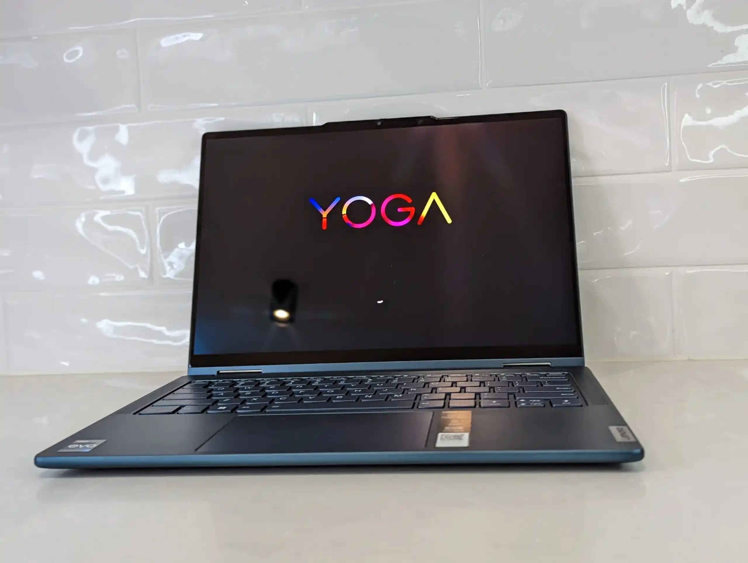 Lenovo Yoga 7 Serisi: Çok Yönlü ve Güçlü Dizüstü Bilgisayar Çözümünüz