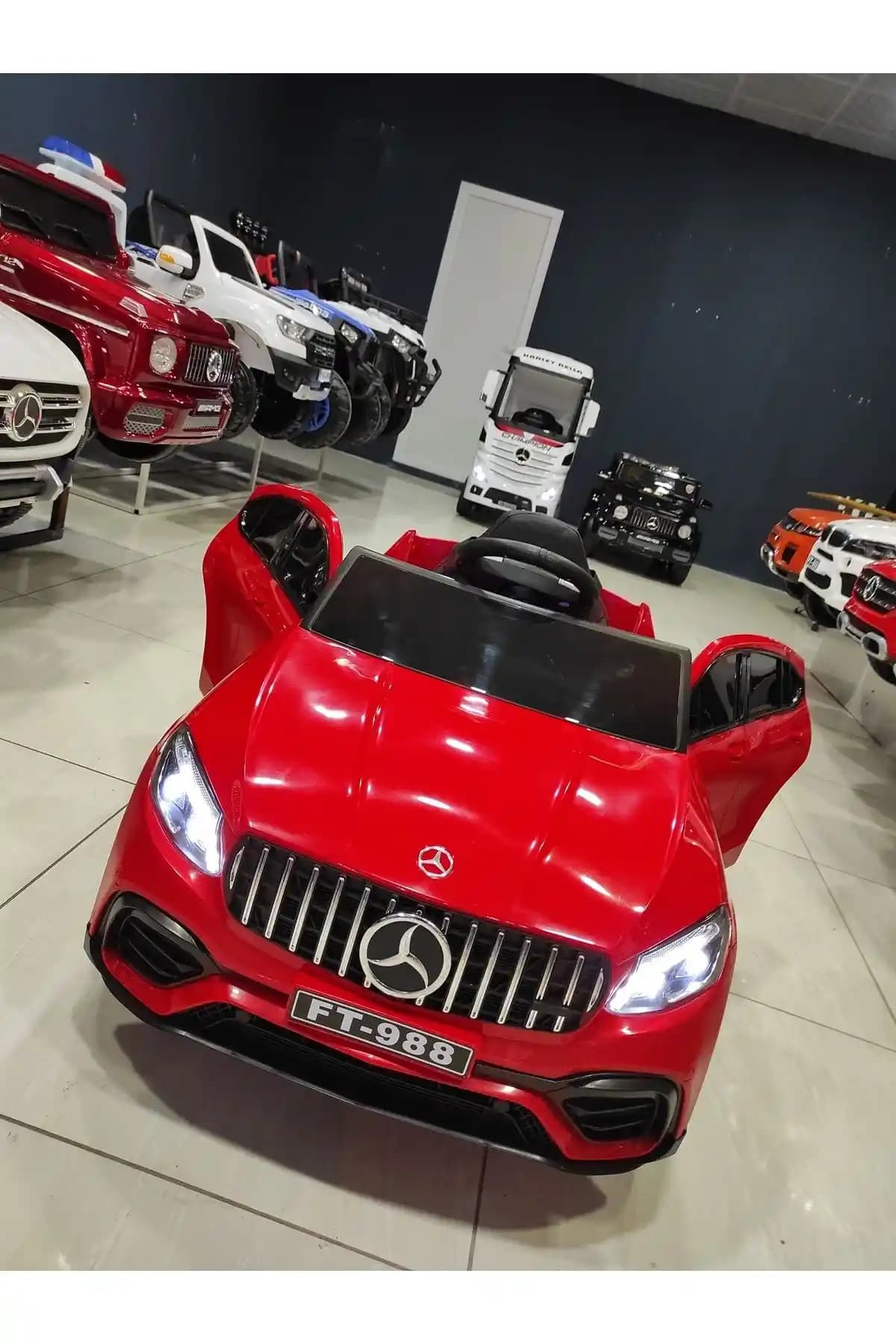 Mercedes Akülü Arabalar: Güvenli ve Teknolojik Çocuk Oyuncakları Üzerine Detaylar