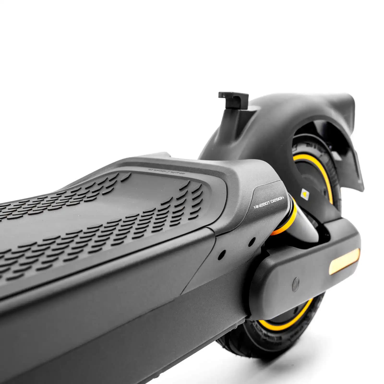 Ninebot Max G2 Elektrikli Scooter: Şehir İçi Ulaşımda Güçlü ve Sürdürülebilir Çözüm
