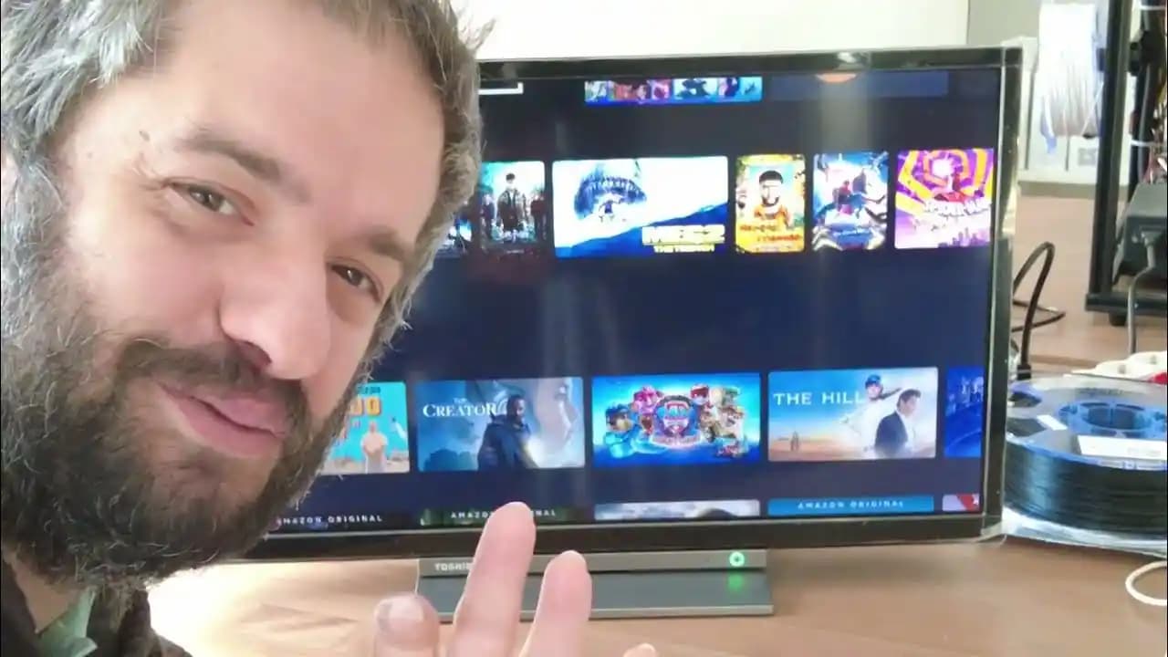 Ofis Televizyonları: Modern Çalışma Ortamlarında İletişim ve Verimlilik Artırıcı Teknolojiler